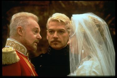 Kenneth Branagh sur le tournage d’Hamlet" en 1996.