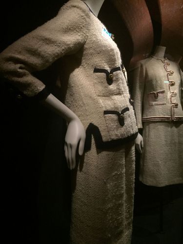 Photo prise lors de la rétrospective "Gabrielle Chanel. Manifeste de mode". 