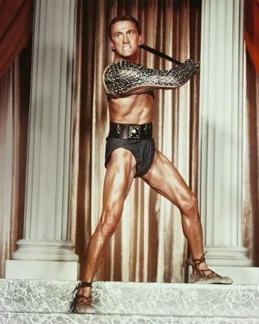 Kirk Douglas et son subligaculum dans « Spartacus », en 1960.