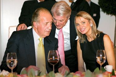 Amours. Juan Carlos et sa « tendre amie », la Danoise Corinna Larsen, le 2 février 2006 à Stuttgart.