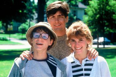 Corey Haim, Charlie Sheen et Kerri Green sur le tournage de "Lucas" en 1986.