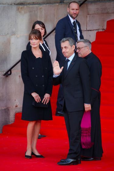 Carla Bruni et Nicolas Sarkozy, lundi à Saint-Sulpice.