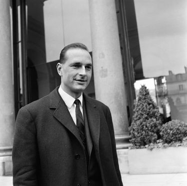 Jacques Chirac lors de son premier conseil des ministres, le 12 avril 1967.