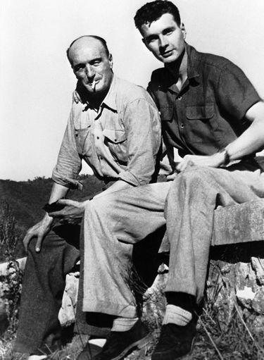 Jacques Chirac et son père en 1950.