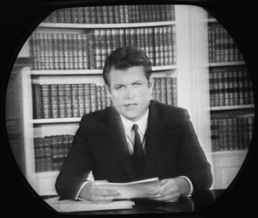 Ted Kennedy s'explique à la télévision à propos de l'accident, le 25 juillet 1969.