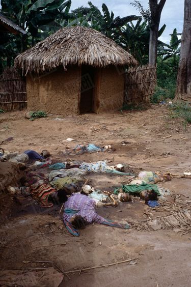 Massacre à Rukoma, au Rwanda, mai 1994.