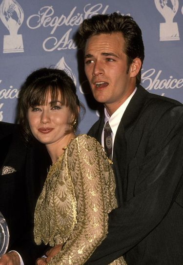 Shannen Doherty et Luke Perry aux People's Choice Awards en mars 1992