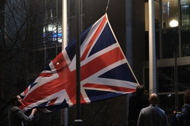 Le drapeau britannique a été enlevé de la façade du Parlement européen.