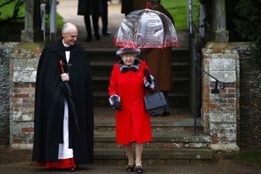 La reine Elizabeth II à la sortie de la messe de Noël, vendredi.