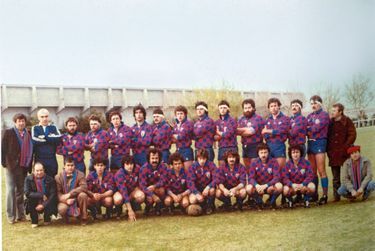 L'équipe de rugby locale entraînée par le père de Gérard. Ce dernier sera capitaine du Stade français paris de 1993 à 1994.
