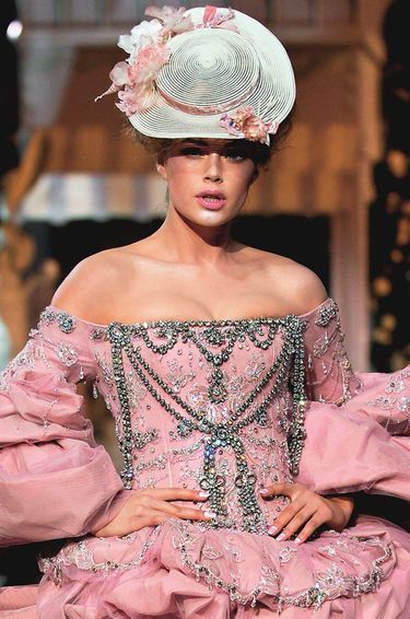 John galliano vetement 2025
