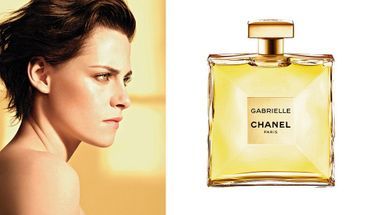 Kristen Stewart, une égérie glam rock, pour un parfum audacieux.