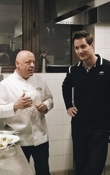 Le chef Thierry Marx et l’astronaute Thomas Pesquet en cuisine.