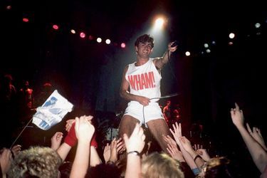 1982 : la pop joyeuse du groupe Wham! prend le pas sur le punk des années 1970.
