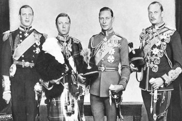 Les quatre fils du roi George V: George duc de Kent, Edward prince de Galles, Albert duc d'York, Henry duc de Gloucester, en 1933