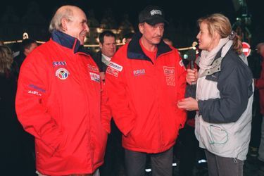 Johnny Hallyday avec René Metge au départ du Dakar à Arras le 29 décembre 2001