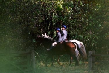 Les princes William et Harry à la chasse dans le Gloucestershire, en octobre 1994.