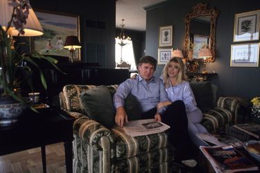 Donald Trump et Marla Maples dans leur appartement en 1991.