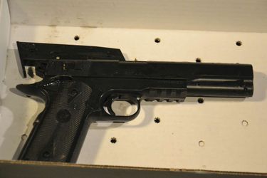 Un enfant noir abattu pour un faux pistolet - Bavure policière à Cleveland