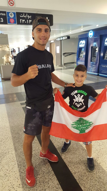 Ramadan Ondash et son frère Ahmad à l'aéroport Rafic Hariri à Beyrouth.