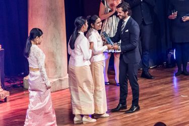 Le prince Carl Philip de Suède remet le Stockholm Junior Water Prize, le 30 août 2016
