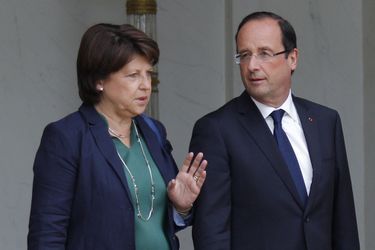 Martine Aubry quittant l'Elysée après une rencontre avec François Hollande, le 6 juin 2012.