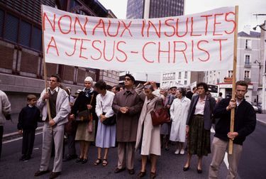 Manifestation contre le film de Martin Scorsese « La Dernière tentation du Christ » le 24 septembre 1988 à Nantes.