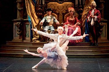 Le 25 mai, sur la scène de la Scala de Milan, Svetlana Zakharova, la « Belle » de Germain Louvet, est l’une des plus grandes danseuses du monde.