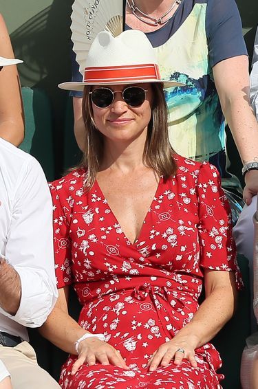 Pippa Middleton dans les tribunes de Roland Garros à Paris, le 27 mai 2018