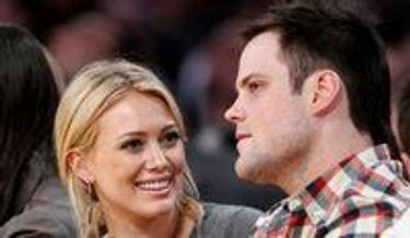 Hilary-Duff-et-Mike-Comrie_scan_photo-