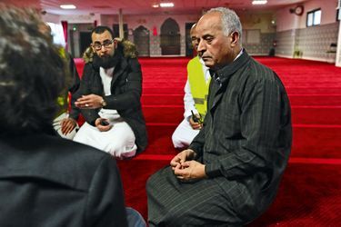 Mimoun El-Khoury et ses assistants dirigent l’association culturelle de la mosquée de Saint-Jean