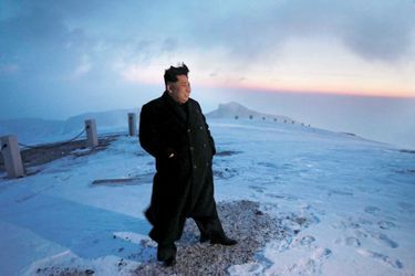 Le dirigeant nord-coréen au sommet du mont Paektu