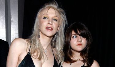 2-photos-people-musique-Courtney Love et sa fille Frances Bean Cobain en 2007--