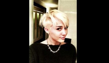 Miley Cyrus cheveux courts -