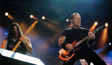 Metallica Robert Trujillo James Hetfield-