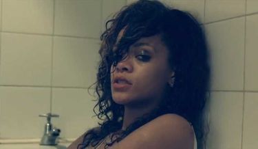 Rihanna dans We Found Love-