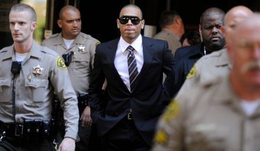 2-photos-people-musique-Chris Brown--Chris Brown arrivé au tribunal de Loas Angeles affaire Rihanna