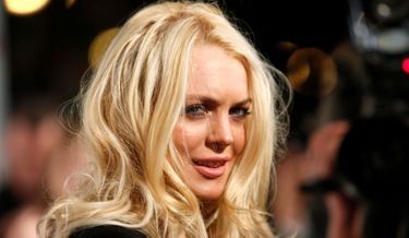 Lindsay Lohan blonde-