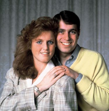 Portrait de Sarah Ferguson et le prince Andrew diffusé lors de l'annonce de leurs fiançailles, en mars 1986.