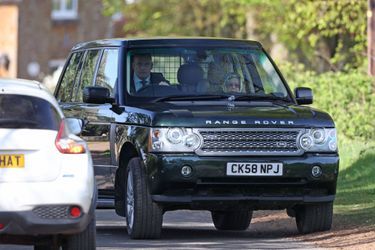 La reine Elizabeth II dans l’une de ses Range-Rover à Sandringham, le 21 avril 2022, jour de ses 96 ans