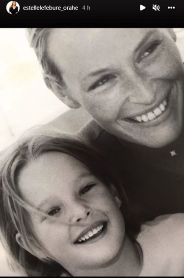 Estelle Lefébure souhaite un joyeux anniversaire à sa fille Ilona sur Instagram, le 17 mai 2022.