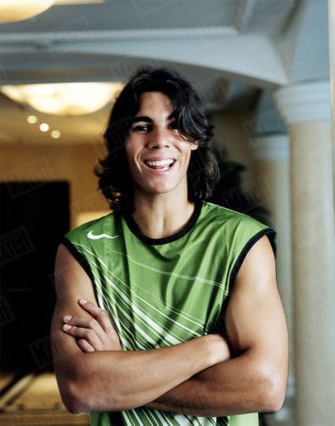 «"Je ne suis jamais fatigué, dit Rafael. J’aurais pu courir des heures encore après le match de la finale." » - Paris Match n°2925, 9 juin 2005