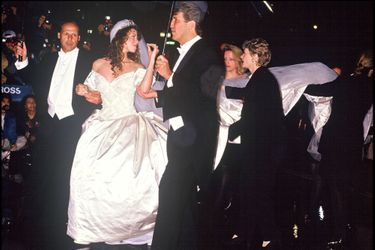 Mariah Carey lors de son mariage avec Tony Mottola, en 1993