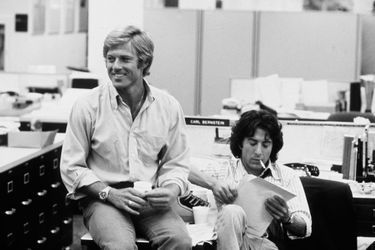 Robert Redford et Dustin Hoffman, interprétant Carl Bernstein et Bob Woodward dans «Les Hommes du Président» d'Alan J. Pakula, en 1976.