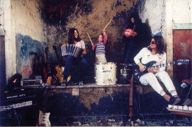 Le groupe Neu!, en 1972, photographié par Peter Lindbergh.
