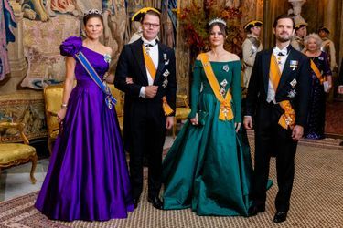 Les princesses Victoria et Sofia et les princes Daniel et Carl Philip de Suède au dîner d’Etat pour la reine Maxima et le roi Willem-Alexander des Pays-Bas, au Palais royal à Stockholm le 11 octobre 2022