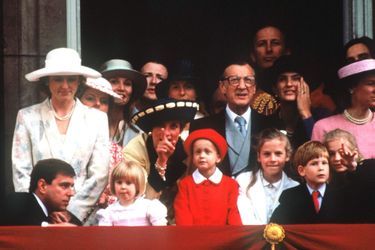 Leonora avec la princesse Diana et d'autres membres de la famille royale sur le balcon du palais de Buckingham pour la parade Trooping The Colour, en 1991.