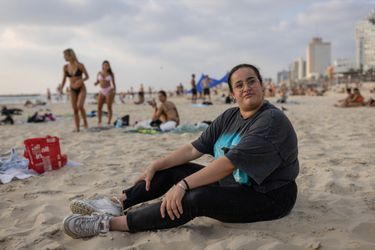 Shani, 22 ans, a fui sa famille, membre d’une secte ultraorthodoxe. Depuis, elle savoure la liberté à Tel-Aviv.