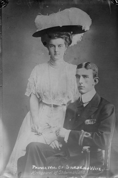 La grande-duchesse Marie Pavlovna de Russie avec son premier époux le prince Wilhelm de Suède et de Norvège, duc de Södermanland, dans les années 1910