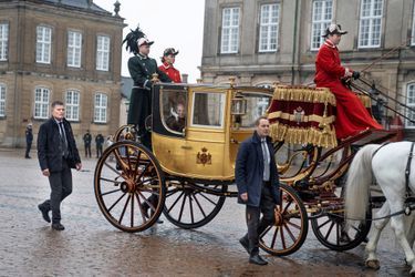La reine Margrethe II de Danemark dans le carrosse d’or de Christian VIII à Copenhague, le 4 janvier 2023
